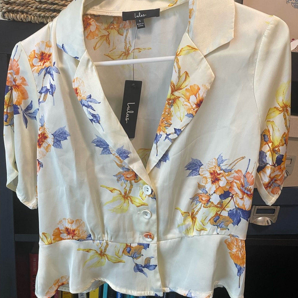 Brand New floral crop top, silk
